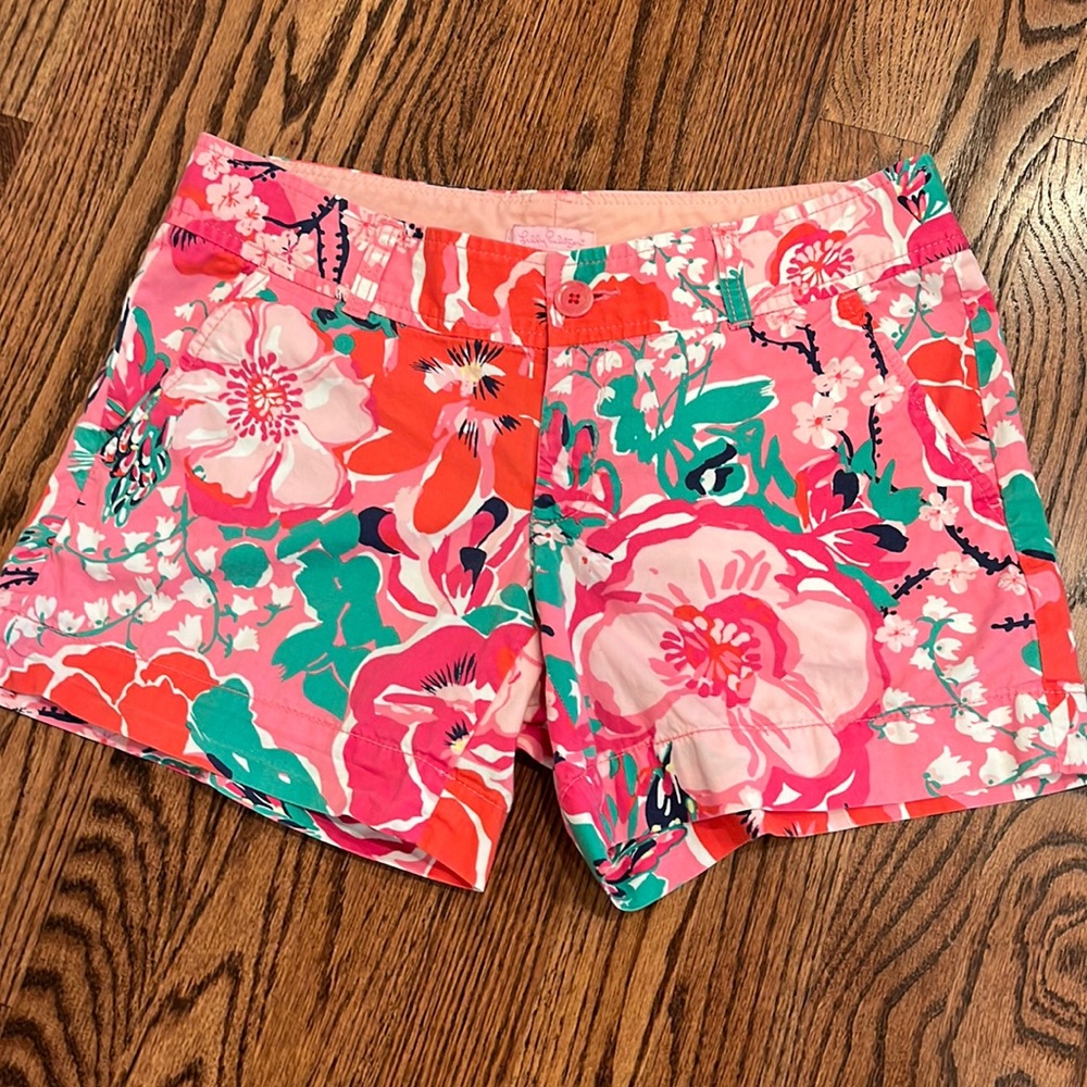Lilly Pulitzer Callahan shorts - size 4 - EUC